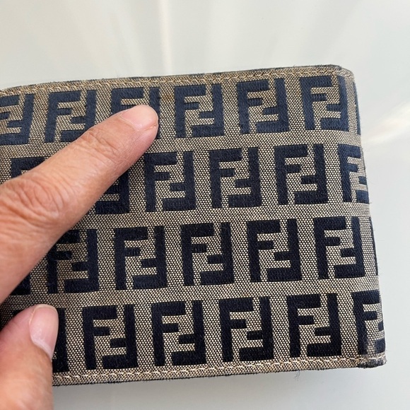 FENDI MEN’S NAVY MICRO ZUCCA BIFOLD WALLET - Picture 3 of 16